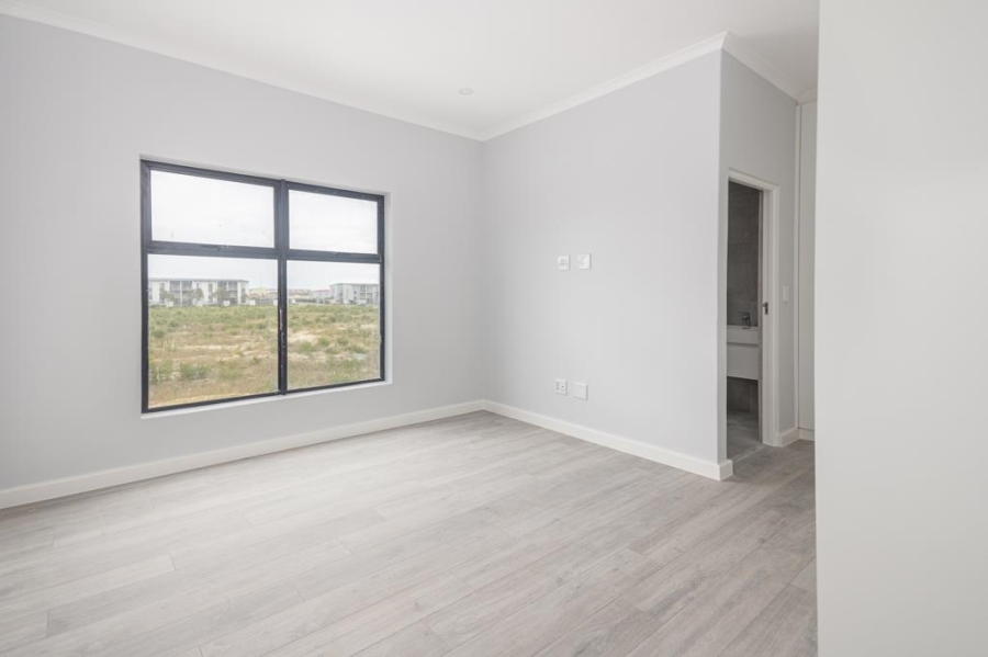 4 Bedroom Property for Sale in Sandown Western Cape